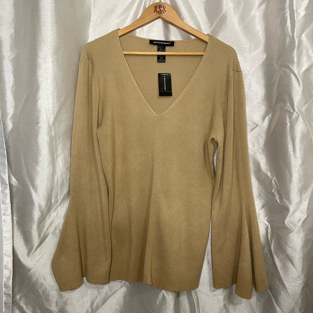Plus Size NWT Ashley Stewart Brown Tan Long Bell Sleeve V-Neck Autumn Sweater